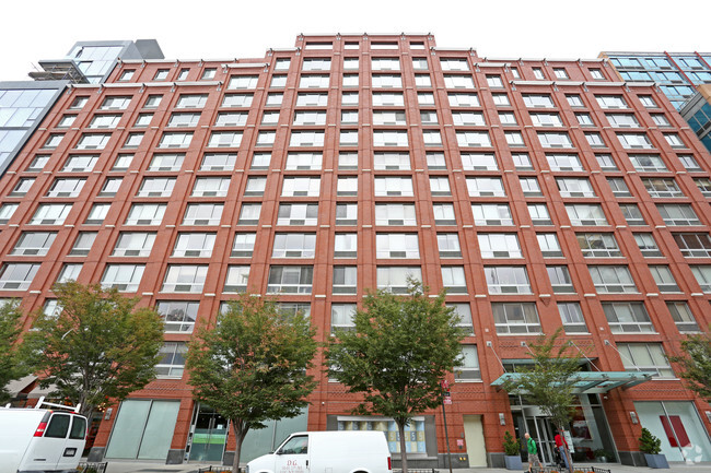 Building Photo - 555 West 23rd Street
