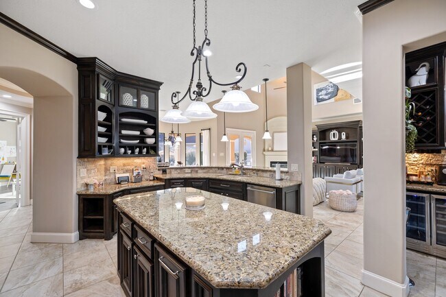 Foto del edificio - 21603 Christopher Lake Ct