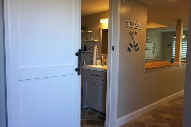 Foto del edificio - 534 Pinellas Bayway S