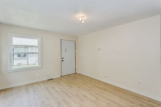 Foto del edificio - 1802 N Market St