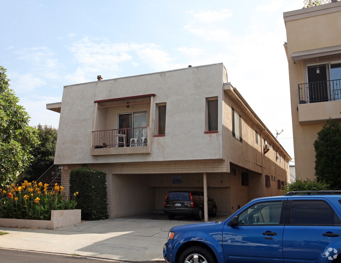 Primary Photo - 1640 Armacost Ave