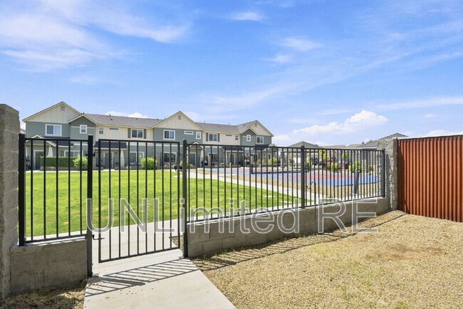 Building Photo - 12249 Curtis Ct