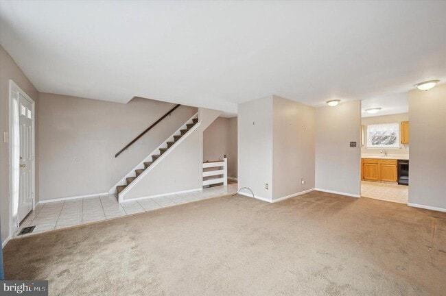 Building Photo - 25 Ruth Rd