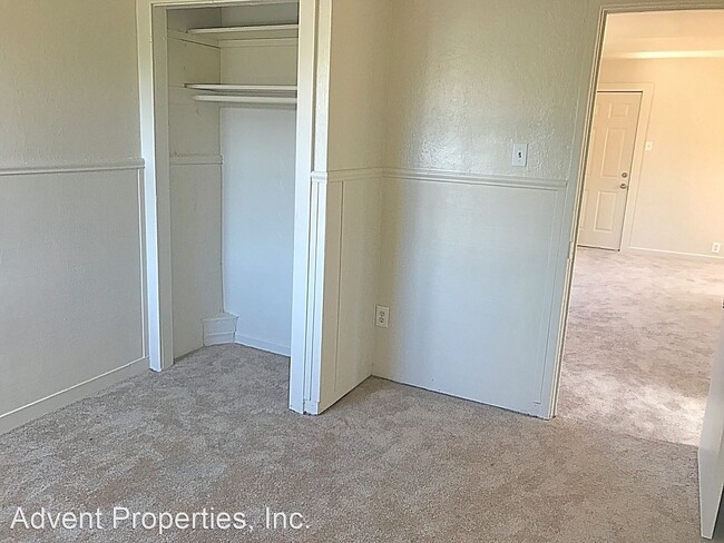 Building Photo - 5860 Beaudry St