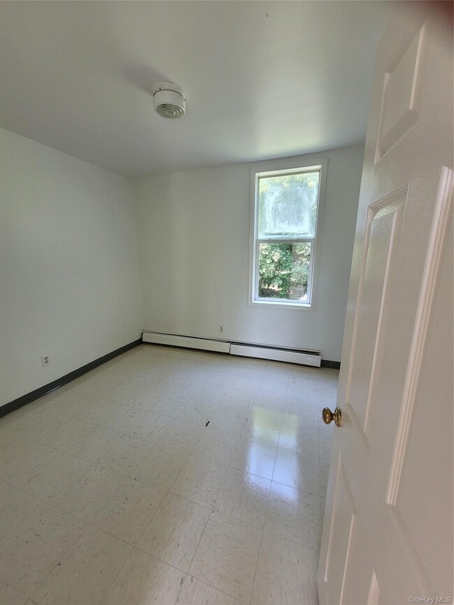 Building Photo - 11 Fallkill Ave