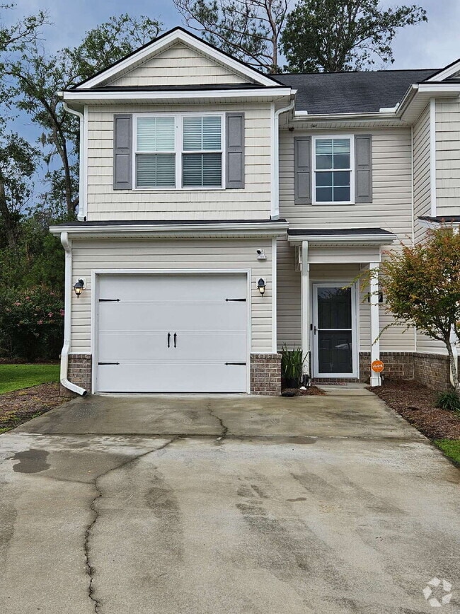 Building Photo - 390 Cantle Dr