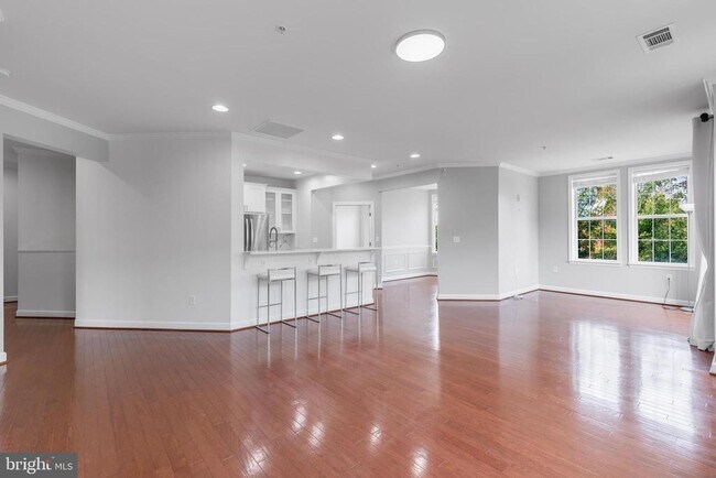 Foto del edificio - 400 Cameron Station Blvd