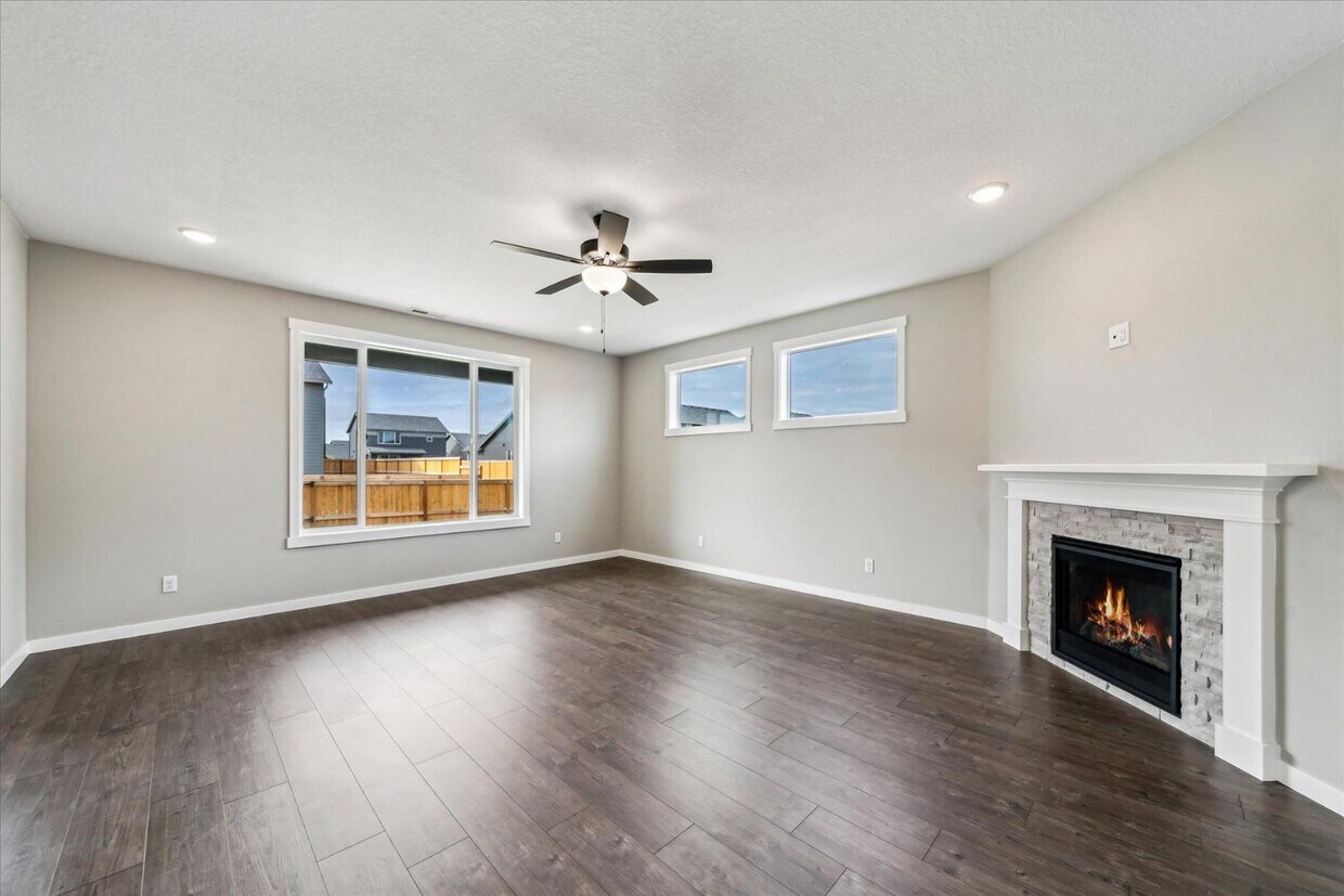 Foto principal - 11208 Apple Ln
