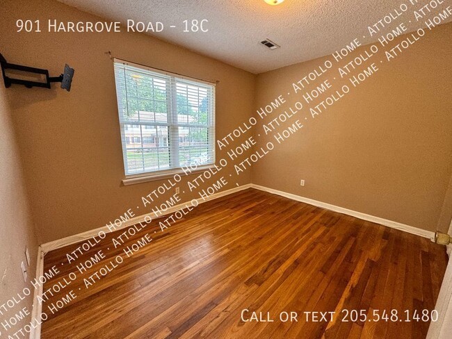 Photo - 901 Hargrove Rd House