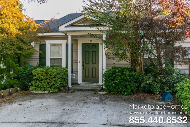 Foto principal - 426 Long Needle Cir