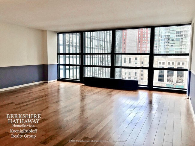 Building Photo - 900 N Lake Shore Dr