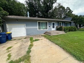Building Photo - 7143 Newton Dr