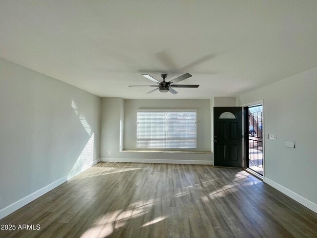 Foto del edificio - 8226 E Sells Dr