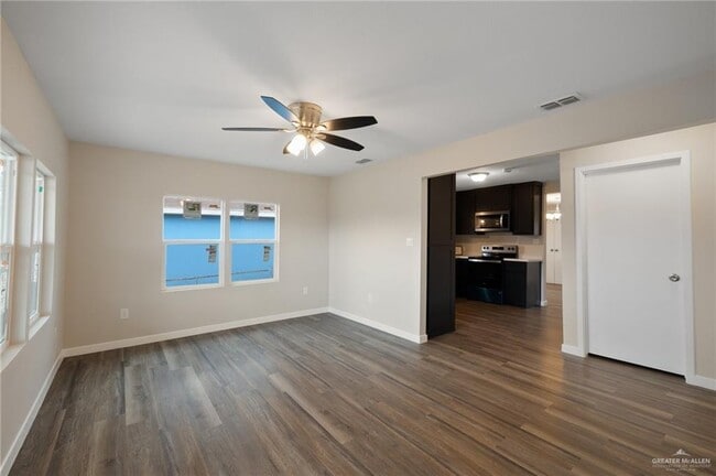 Foto del edificio - 11 N Vermont Ave