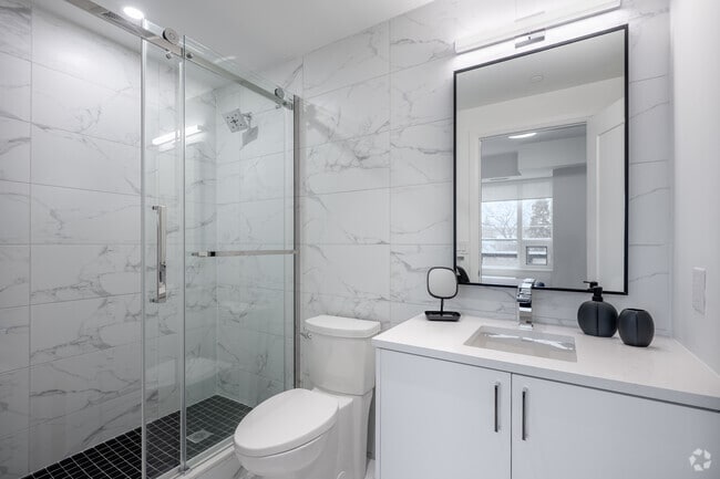 3BR, 4BA - 1,422SF - Primary Bathroom - Opal - The Whitney on Redpath