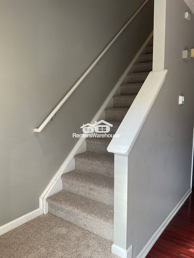 Building Photo - 15406 St Christopher Ct