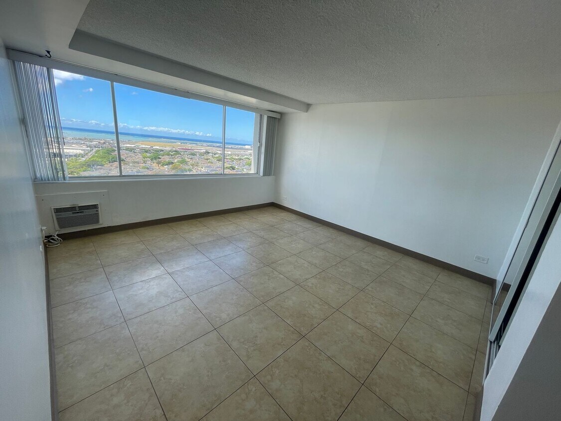 Foto principal - Fantastic Studio Unit w/ parking available...