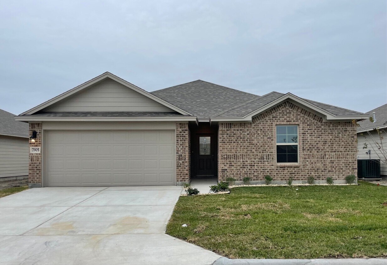 Primary Photo - 7905 Schades Way