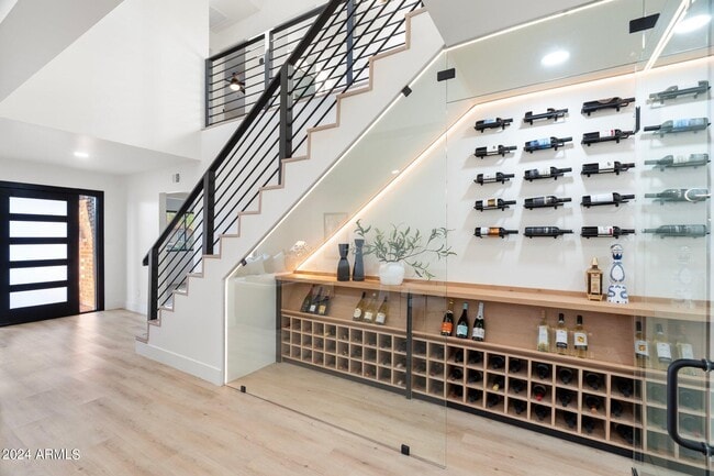 Building Photo - 1643 W Griswold Rd