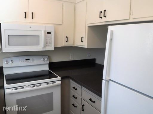 Primary Photo - 1 br, 1 bath Apartment - 2743 21st St 2743