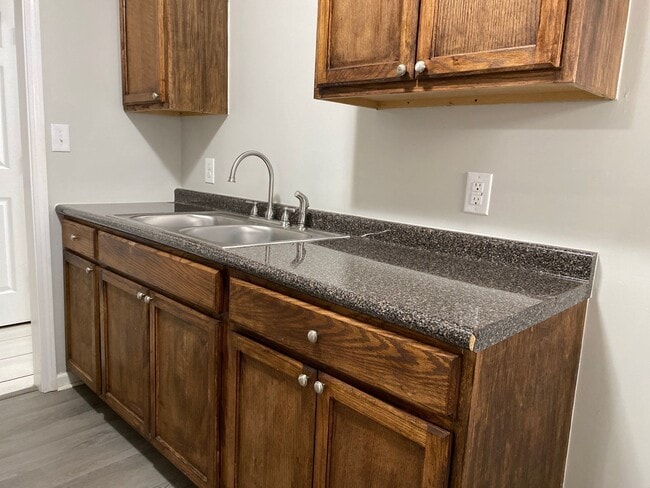 Building Photo - 77 Briarcliff Dr