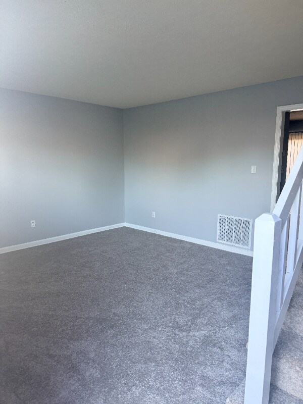 Building Photo - 16 Duiguid Dr