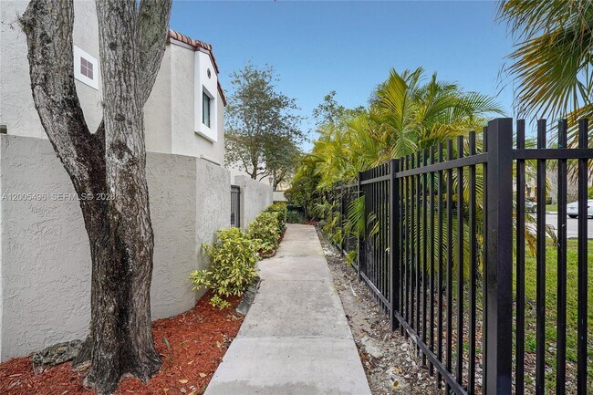 Foto del edificio - 10535 SW 154th Ct