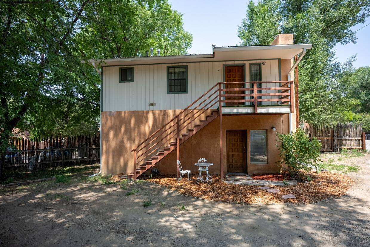Primary Photo - 304 Kit Carson Rd