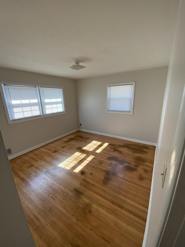 Photo - 2319 Ecton Ln House