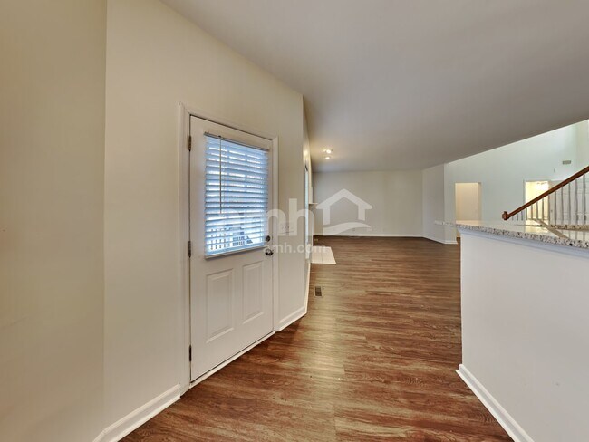 Building Photo - 1502 Halifax Dr