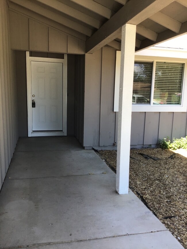 Building Photo - Upgrade Your Living: Spacious 4-Bedroom Ho...