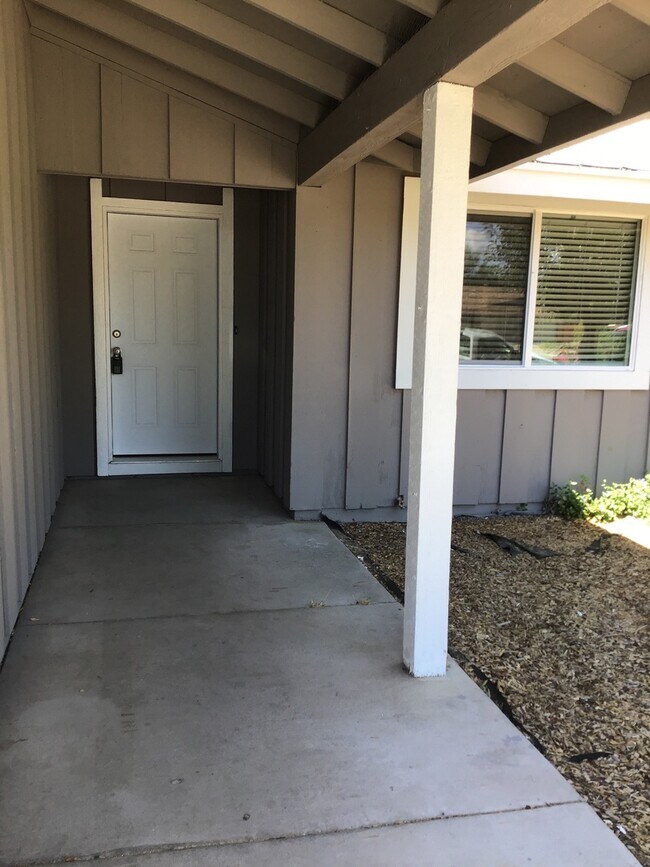 Foto del edificio - Upgrade Your Living: Spacious 4-Bedroom Ho...