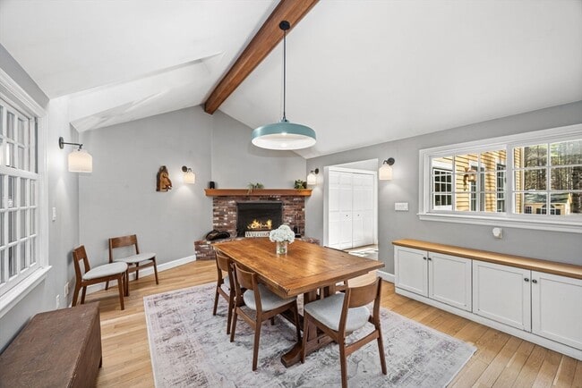 Building Photo - 71 Old Pickard Rd