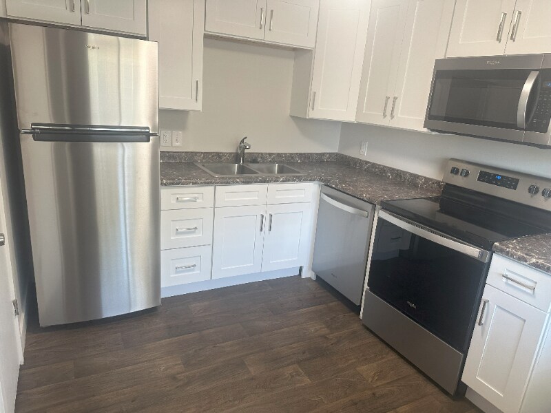 Primary Photo - 2117 E 3300 S