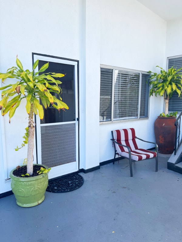 Building Photo - 250 Cliff Dr