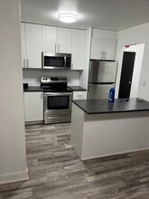 Building Photo - 152 Thorold Rd