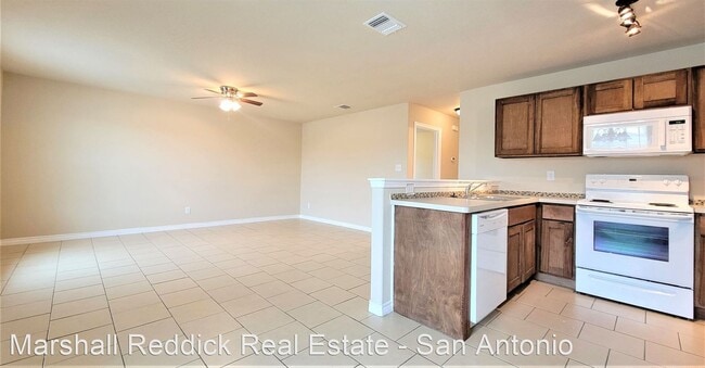 Building Photo - 3 br, 2 bath House - 203 Carranza St