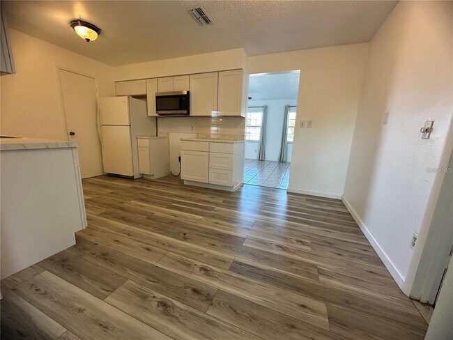 Building Photo - 809 Florida Pkwy