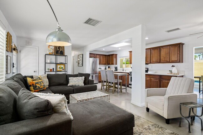 Building Photo - 70070 Chappel Rd