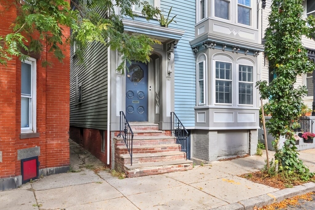 Foto principal - 50 Monmouth St