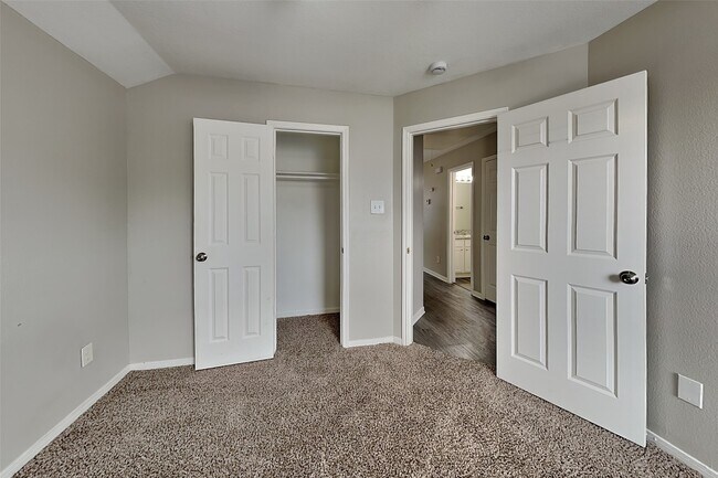 Foto del edificio - 2331 Trotter Dr