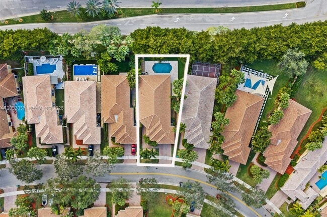 Foto del edificio - 2497 Bay Isle Dr