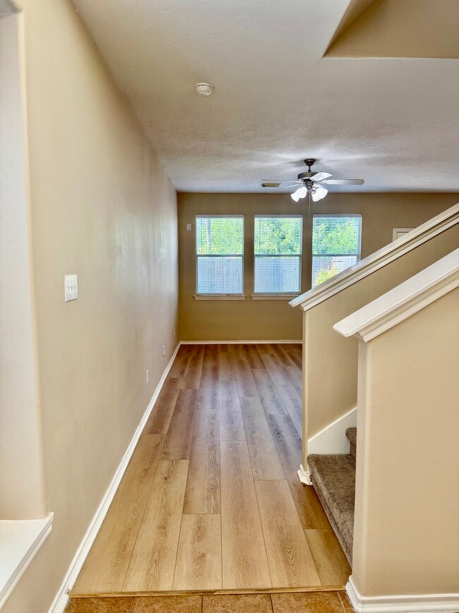 Building Photo - 6312 Stoney Creek Dr