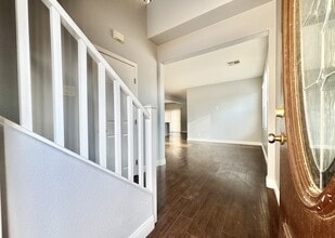 Building Photo - 5033 W Moberly Ave