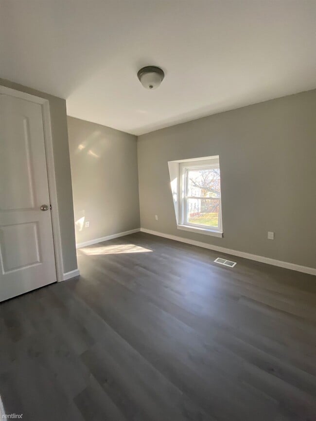 Building Photo - 5 br, 2 bath House - 32 Kensington St 2nd ...