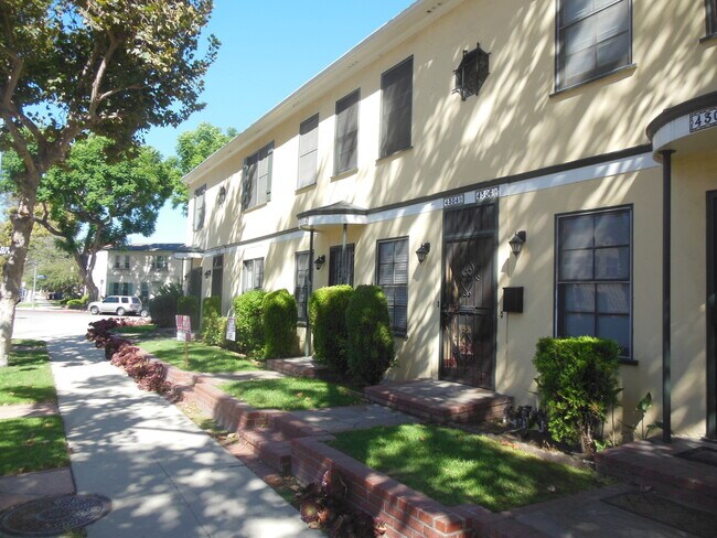 Foto del edificio - 4302 Garthwaite Ave