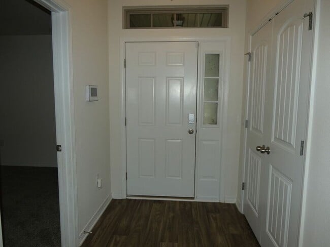 Building Photo - 5637 Peach Dr