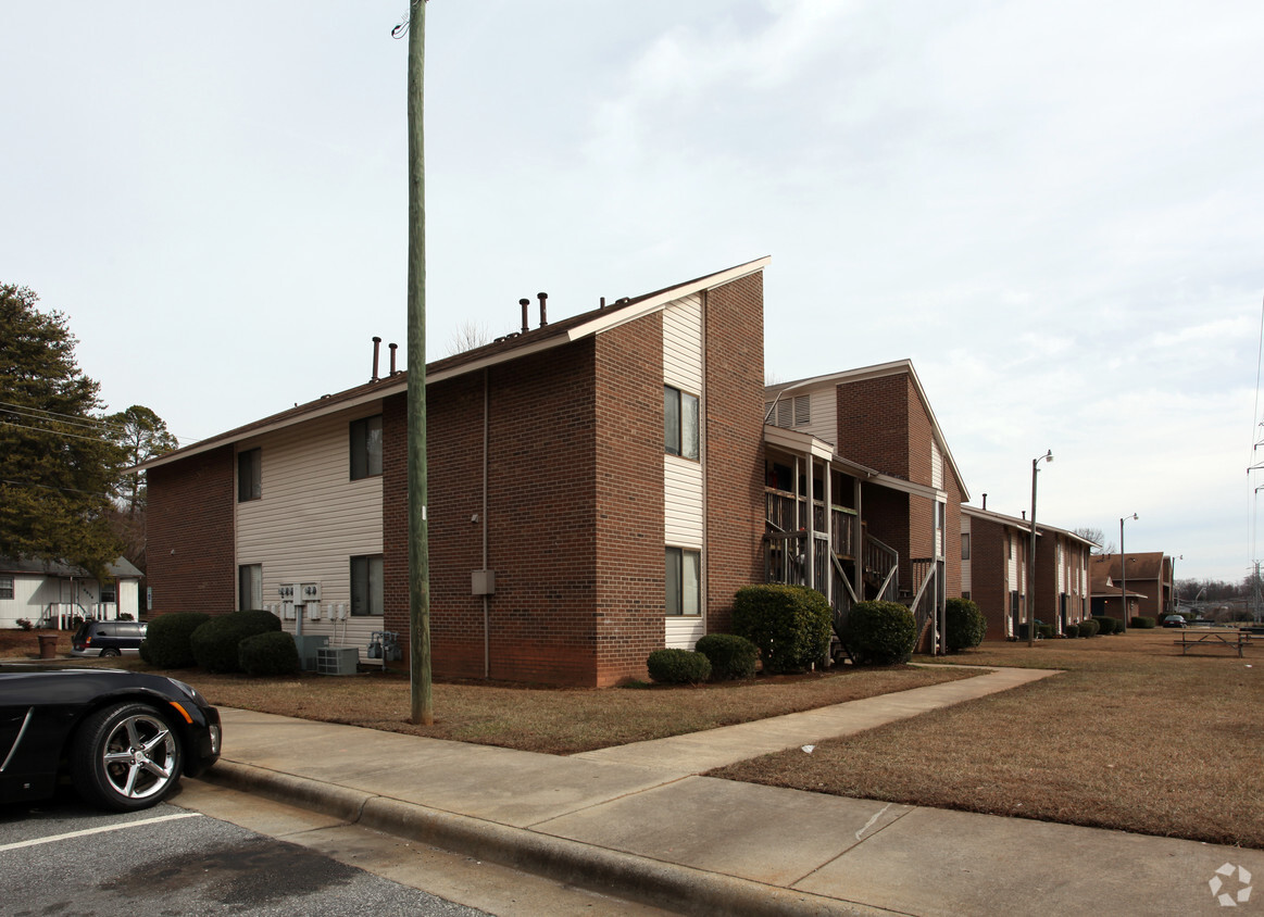 Foto del edificio - Dartmouth Courts Apartments