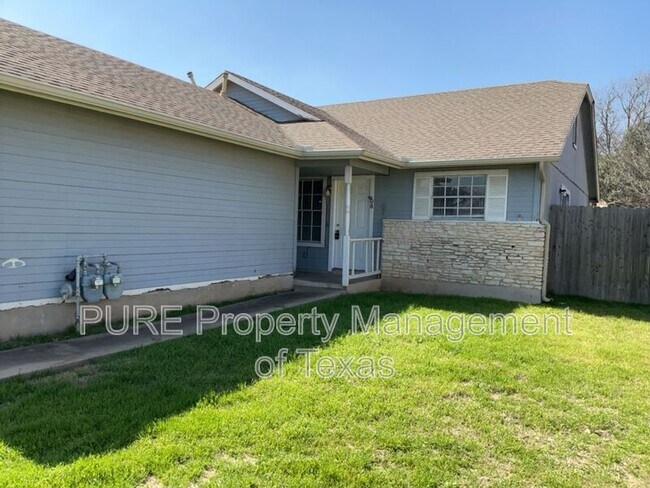 Foto del edificio - 608 Greenlawn Blvd