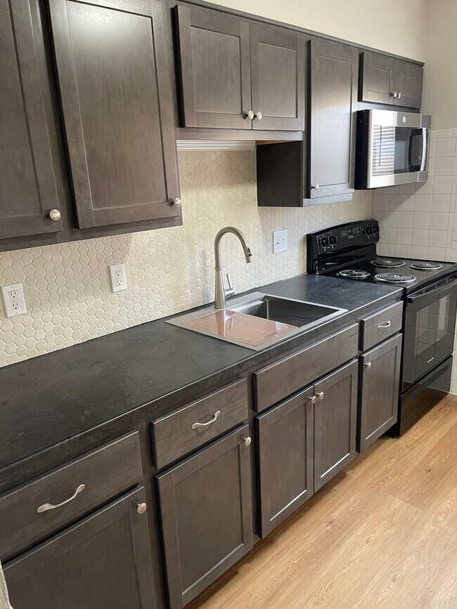 Foto del edificio - 1285 Mehlview Ct